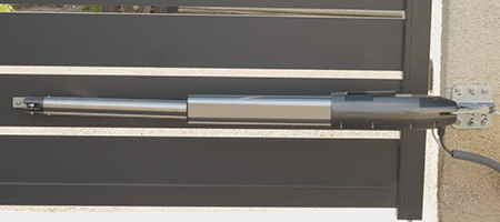 Automatizare poarta batanta​